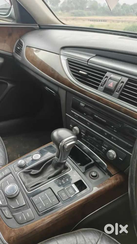 Audi A6 Petrol 2011 68370 Km