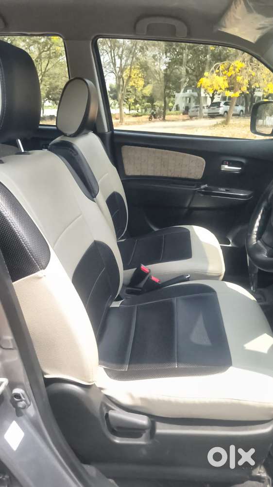 Maruti Suzuki Wagon R 1.0 Vxi Amt, 2017, Petrol