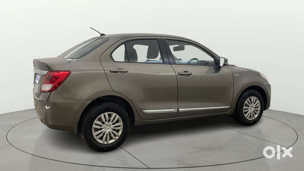 Maruti Suzuki Swift Dzire Amt Vxi, 2017, Petrol