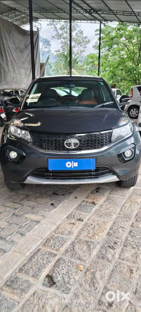 Tata Nexon 1.2 Revotron Xma Amt (s), 2018, Petrol