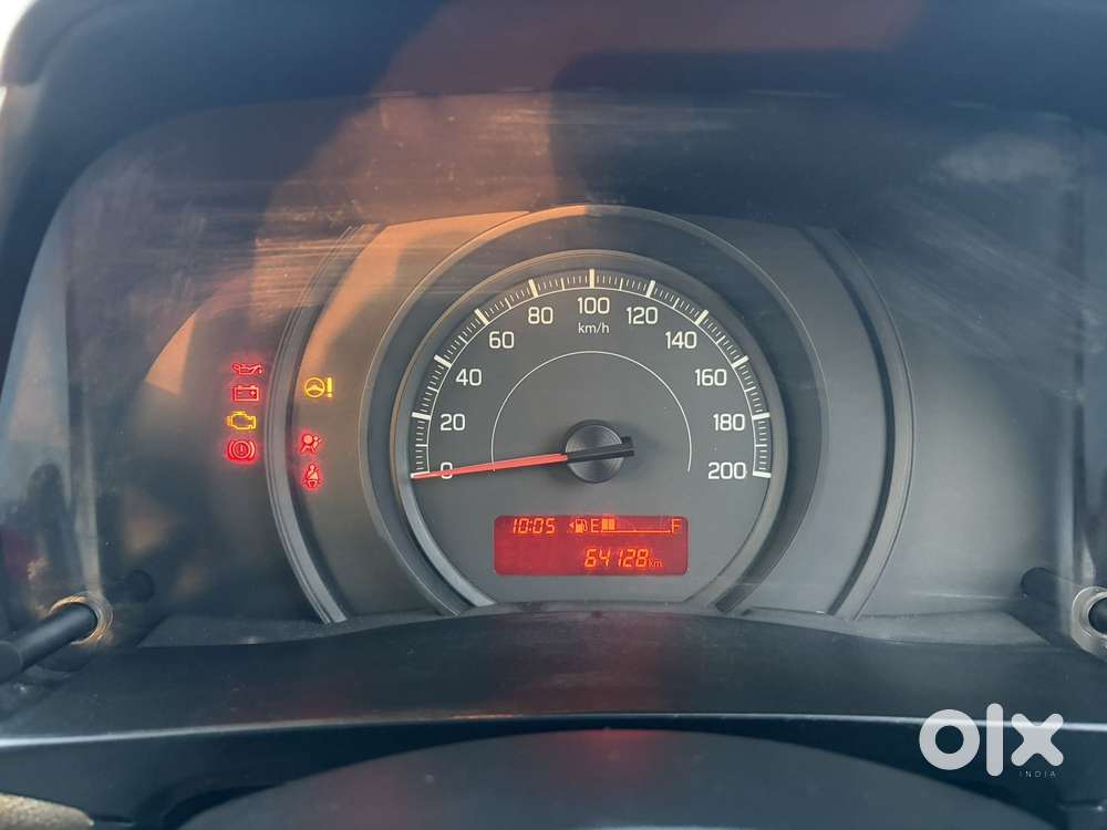 Maruti Suzuki Swift Lxi, 2018, Petrol