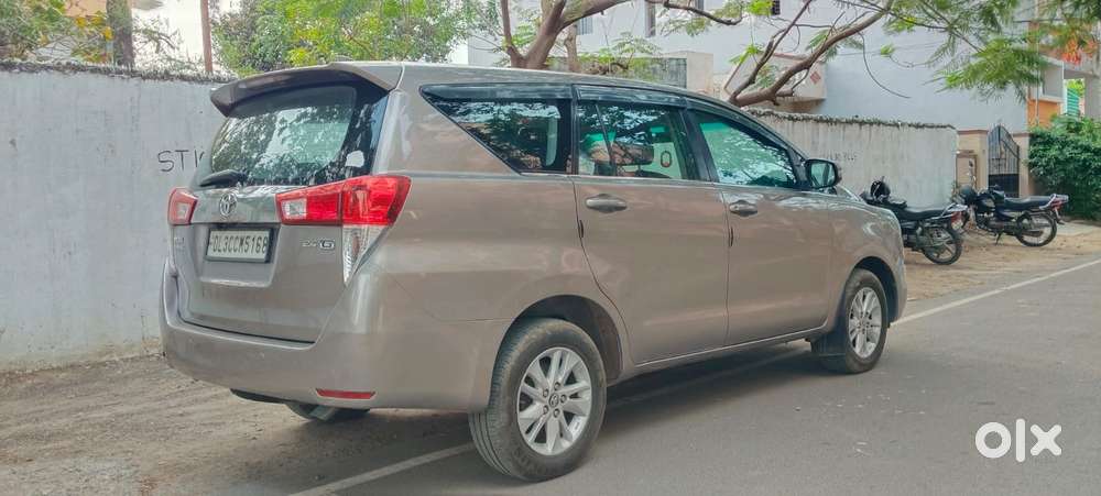 Toyota Innova Crysta 2.4 G Mt 8s, 2017, Diesel