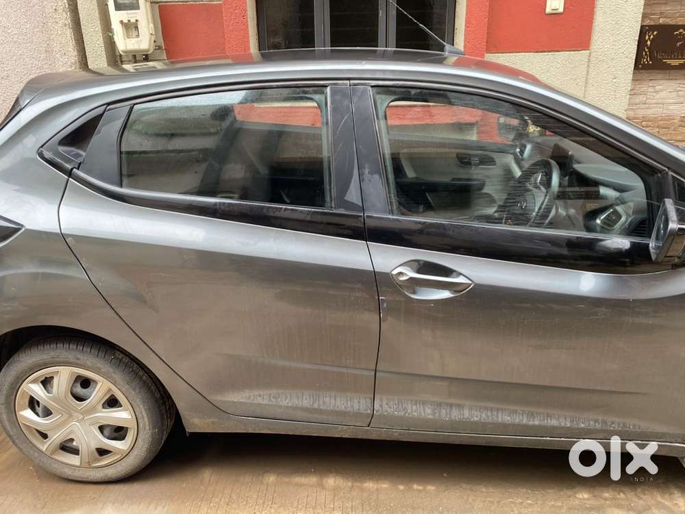 Tata Altroz Petrol 2022