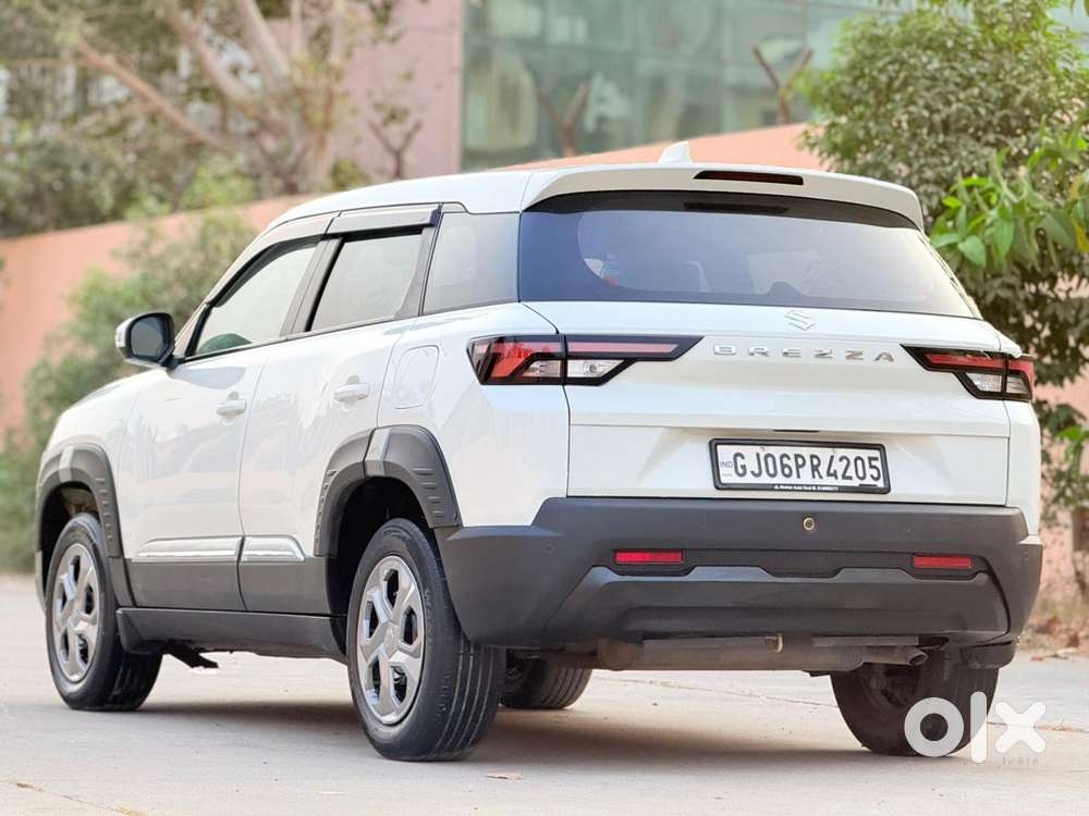 Maruti Suzuki Brezza 1.5 Vxi Cng, 2023, Cng & Hybrids