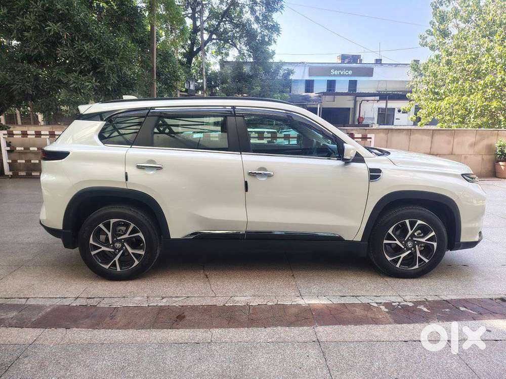 Toyota Urban Cruiser Hyryder 1.5 G E-cng, 2026, Cng & Hybrids