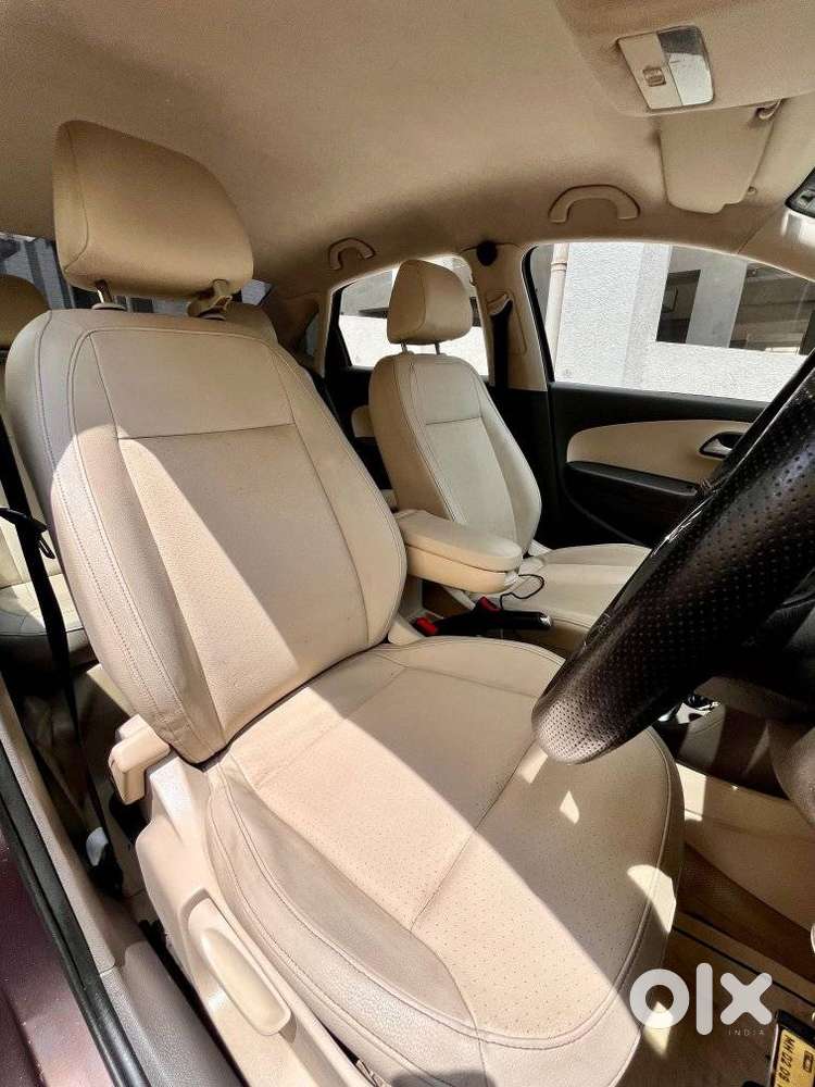 Volkswagen Vento 1.2 Tsi Highline Plus At, 2014, Petrol