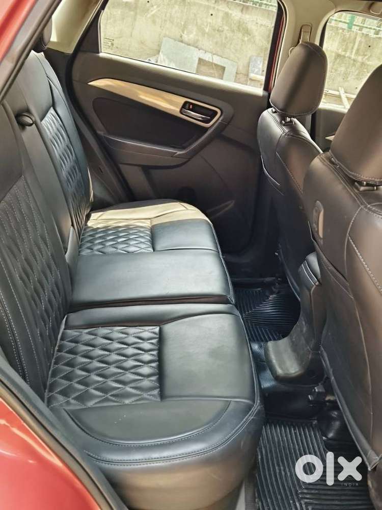 Maruti Suzuki Vitara Brezza Zdi Plus Dual Tone, 2016, Diesel