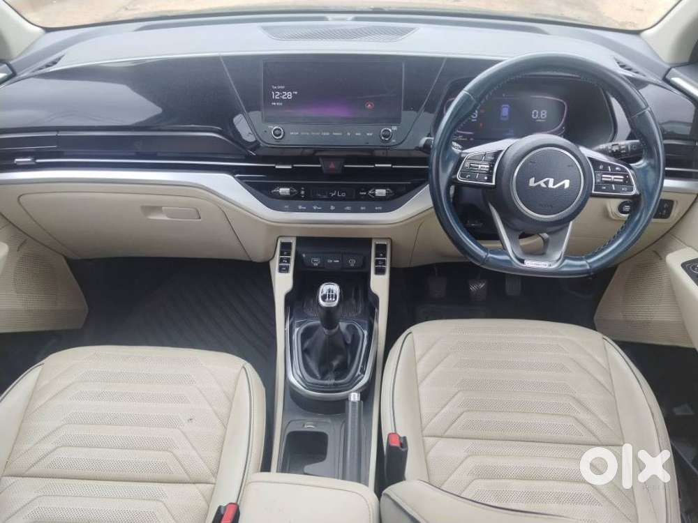Kia Carens 1.5 Luxury Plus Diesel 6 Str, 2022, Diesel