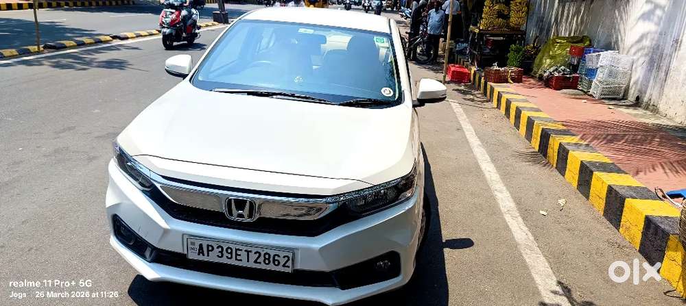 Less Used.  Gives More Than 25 Kms On Continuous Run On Good Road.