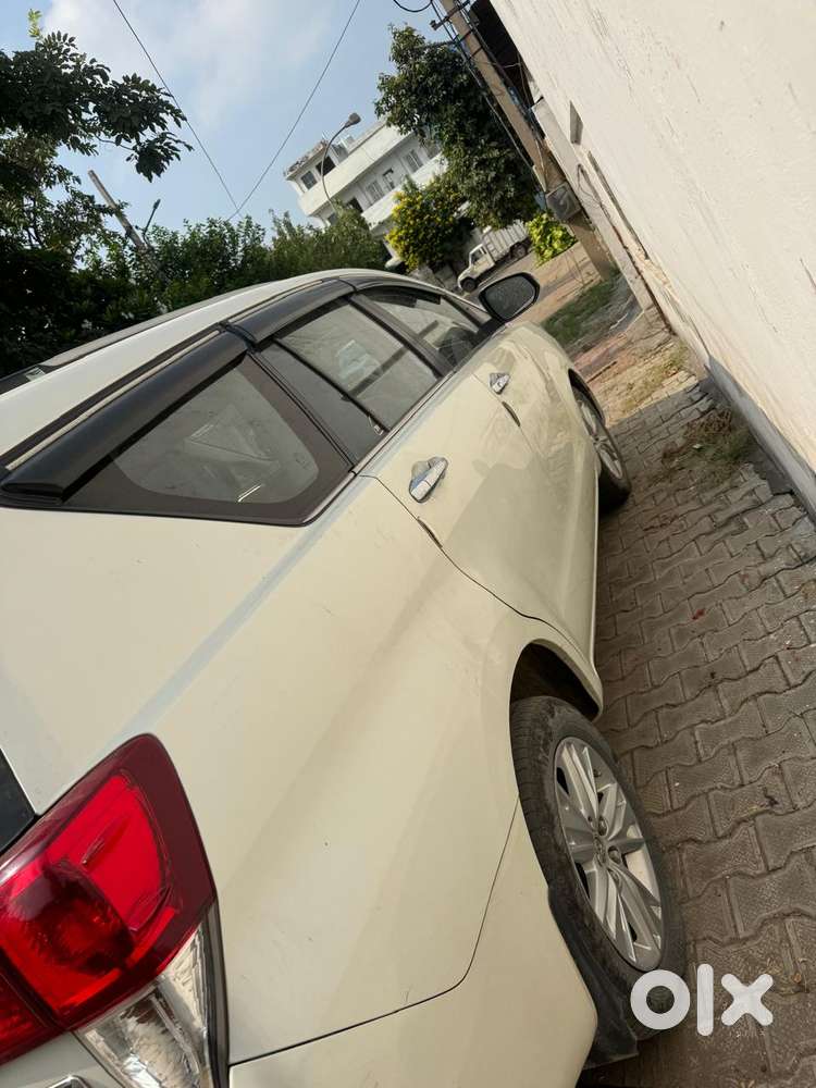 Toyota Innova Crysta 2.8 Z, 2017, Diesel