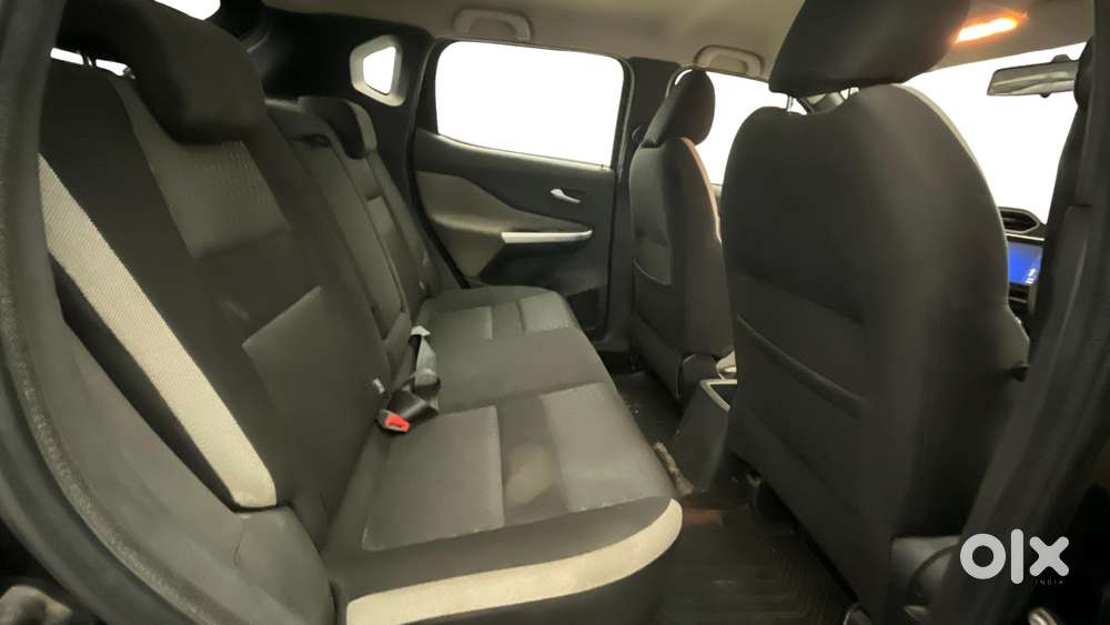 Nissan Magnite 1.0 Xv, 2022, Petrol
