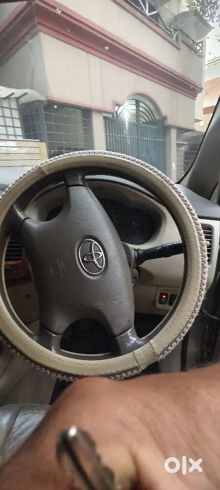 Toyota Innova 2008 Diesel 200000 Km Driven. Well Maitained.
