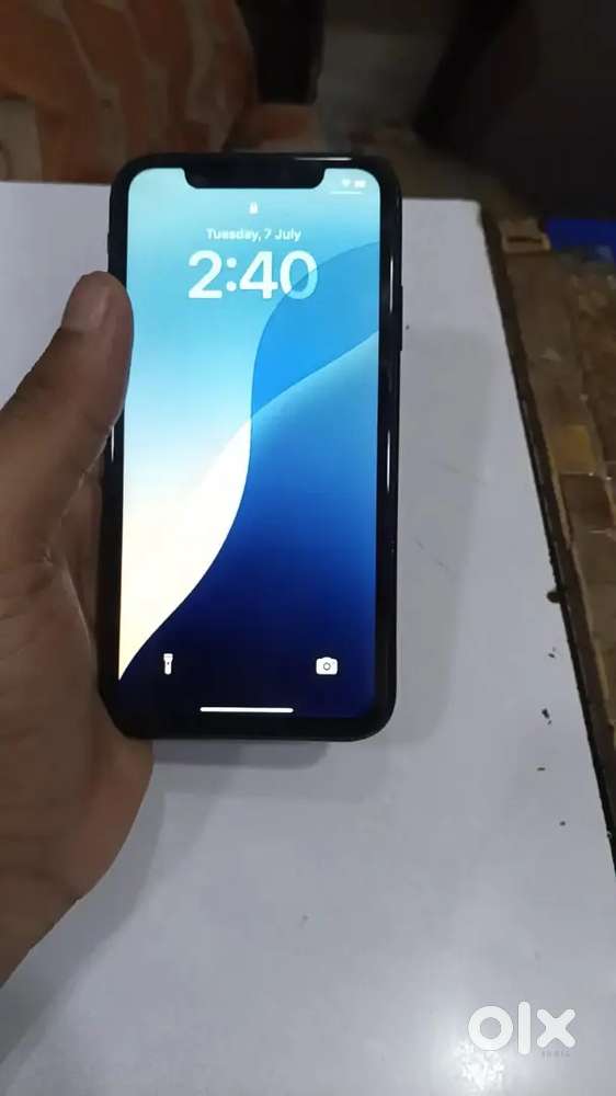 Sell in my i phone xr 128 GB all part original and bill box available