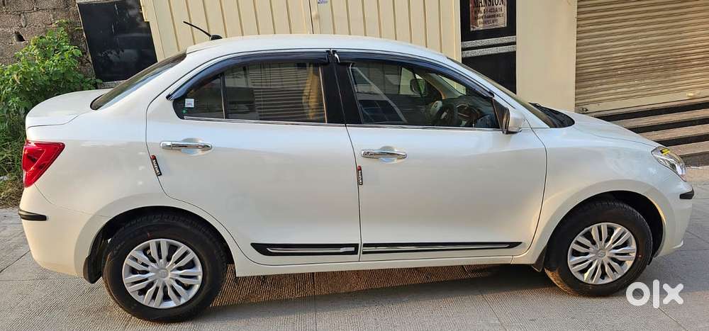 Maruti Suzuki Swift Dzire Vxi(o) Mt, 2023, Petrol