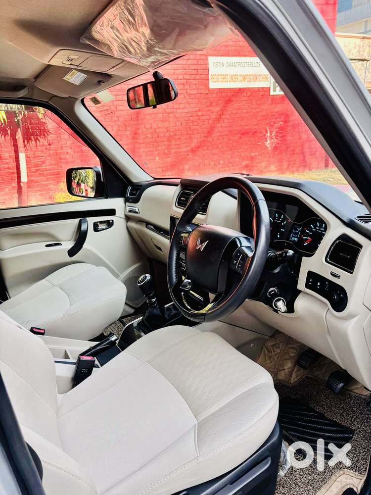 Mahindra Scorpio S11 Mt 7s, 2023, Diesel