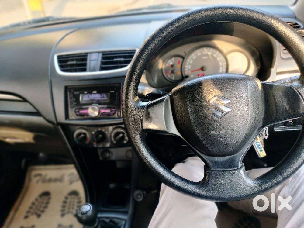 Maruti Suzuki Swift 1.3 Dlx, 2017, Petrol
