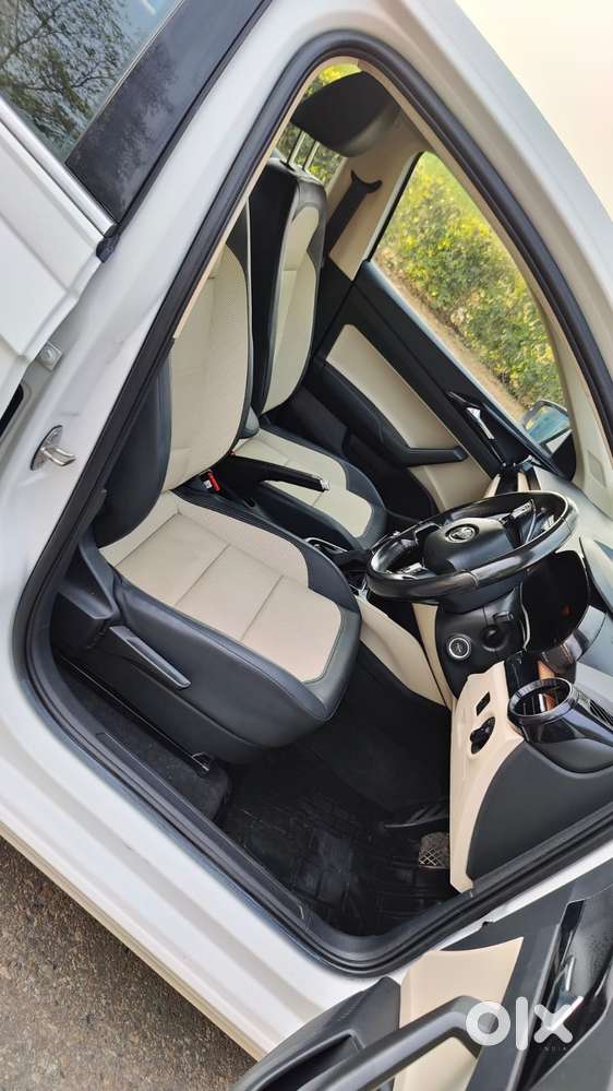 Skoda Slavia Style 1.5l Tsi Dsg, 2023, Petrol