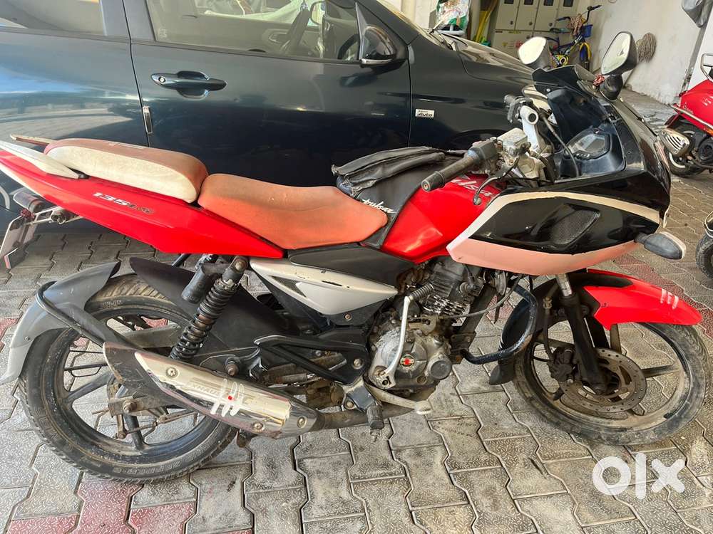 Black Bajaj Pulsar 135 New Model 2021 2021 Bajaj Pulsar NS125