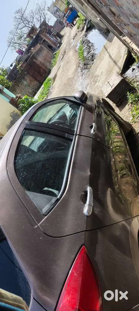 Tata Tiago 2017 Model Engine Bilkul Ok Hai Body Line Me Thoda Kaam H