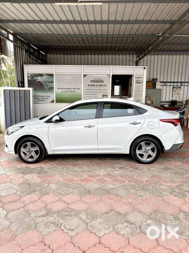 Hyundai Verna 1.5 Sx Petrol Mt, 2020, Petrol
