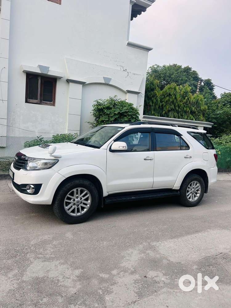 Toyota Fortuner 2011-2016 4x2 At, 2013, Diesel