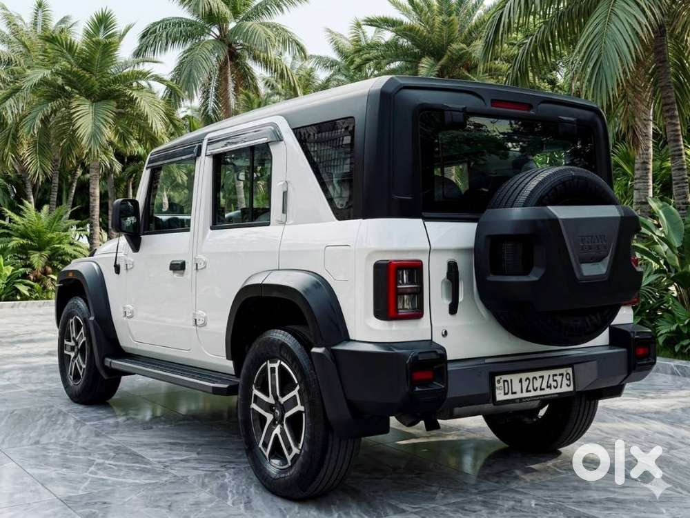 Mahindra Thar Roxx Mx5 Petrol Mt 2wd, 2025