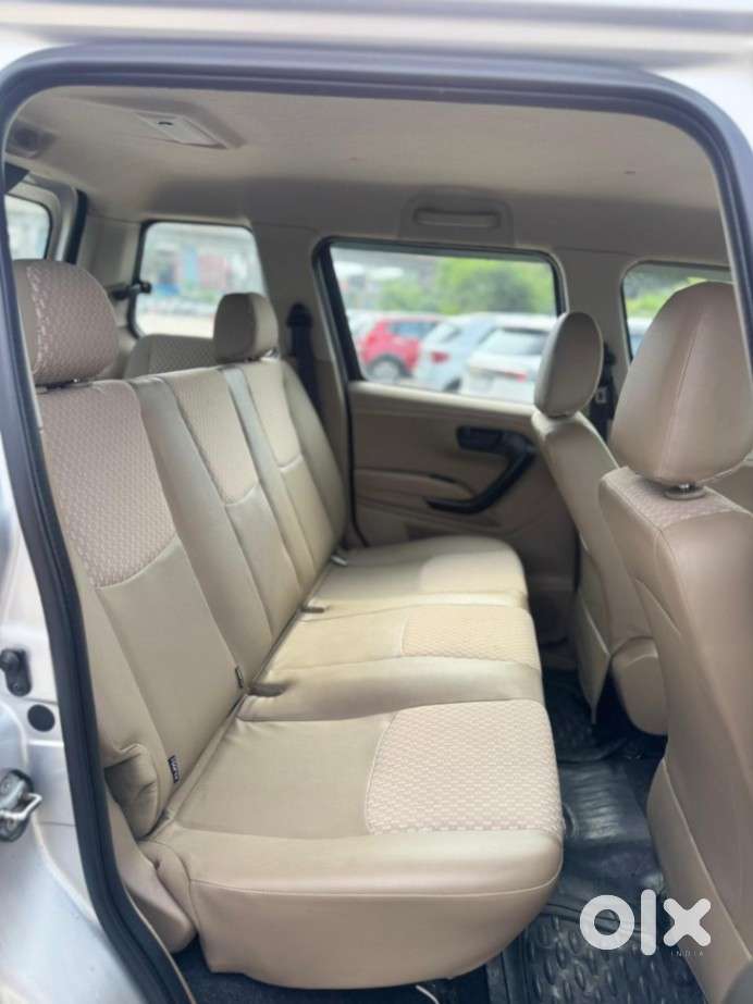 Mahindra Tuv 300 T6 Plus, 2018, Diesel