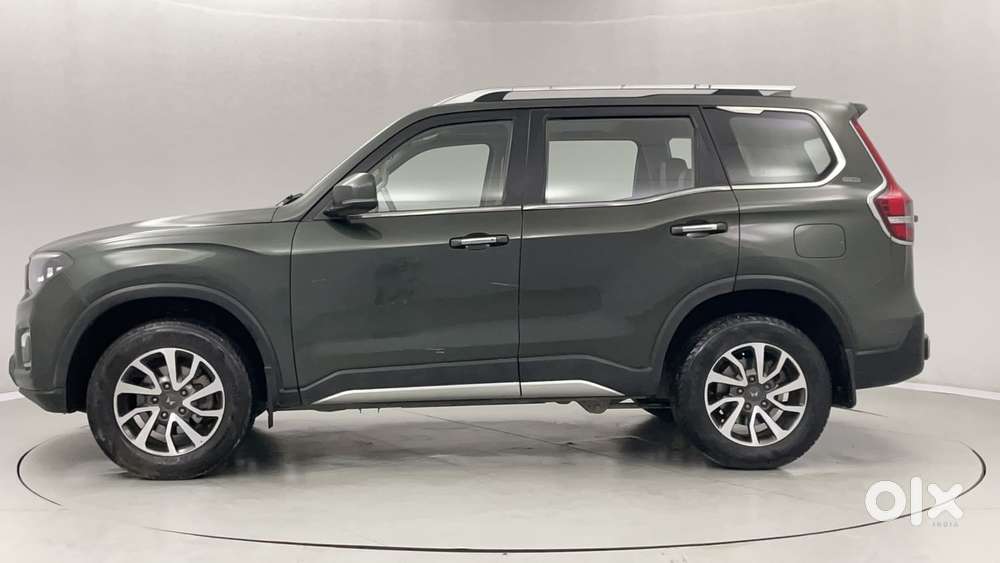 Mahindra Scorpio-n 2.0 Z8 L Petrol At 7 Str, 2022, Petrol