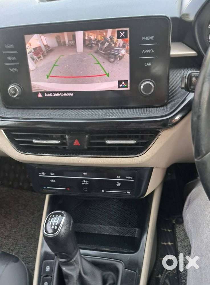 Skoda Slavia 1.0 Ambition Tsi, 2023, Petrol