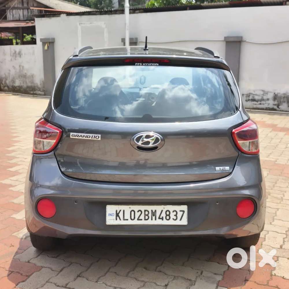 Hyundai Grand I10 2020 Petrol 68000 Km Driven