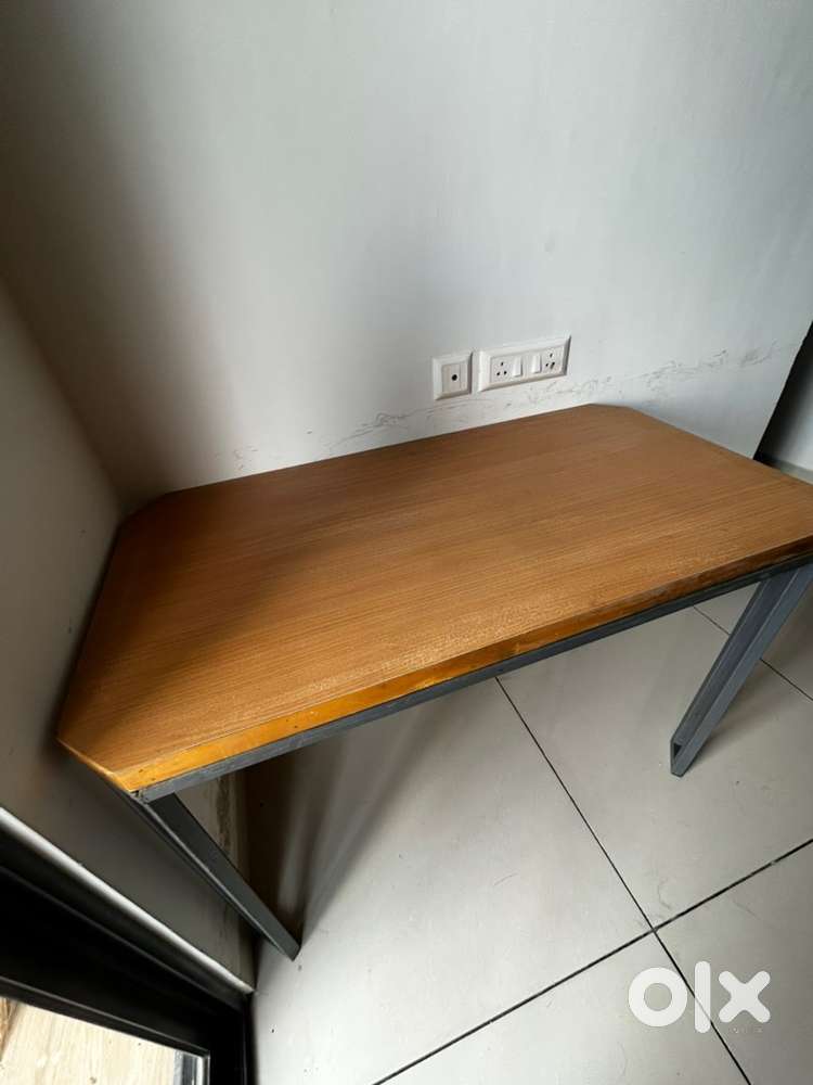 Office / Computer Tables for Sale | Multiple Sizes Available