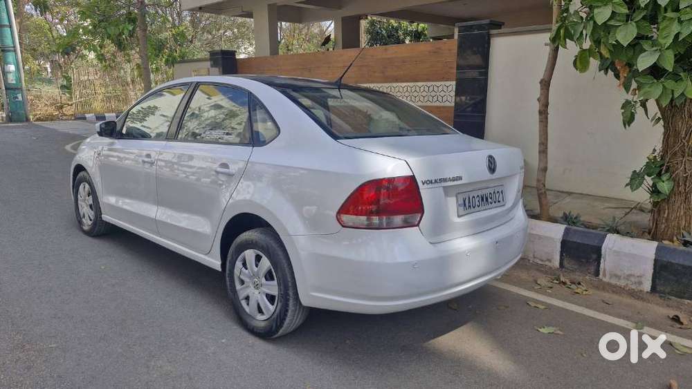 Volkswagen Vento 2010-2013 Petrol Trendline, 2011, Petrol
