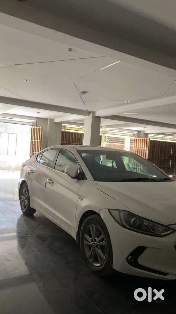 Hyundai Elantra 2017 Petrol Well Maintained Family Car