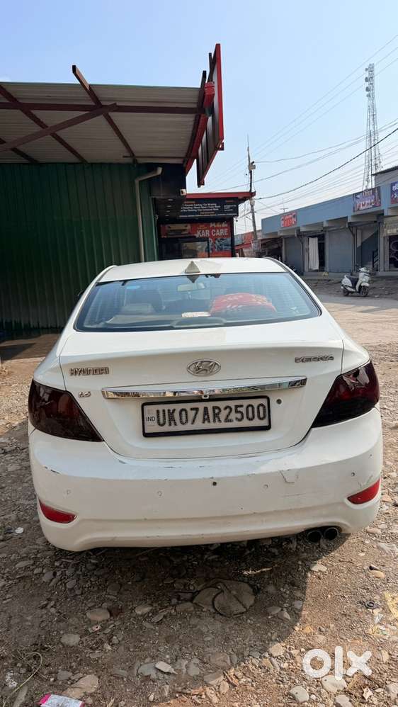Hyundai Fluidic Verna 2012