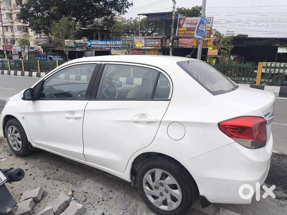 Well Maintained 2013 Amaze