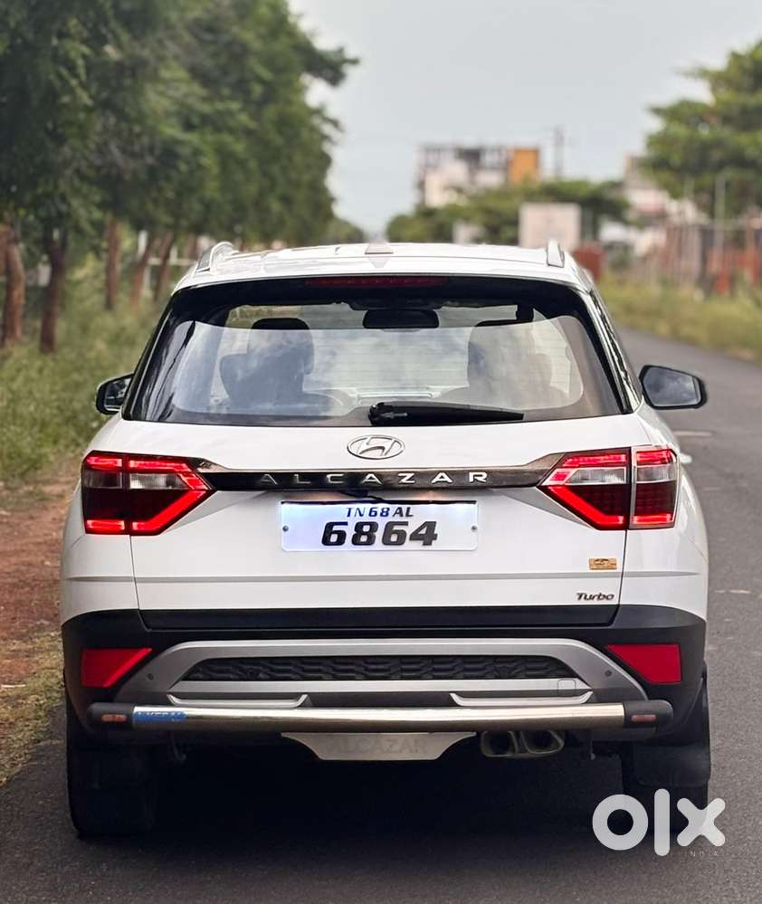 Hyundai Alcazar, 2023, Petrol