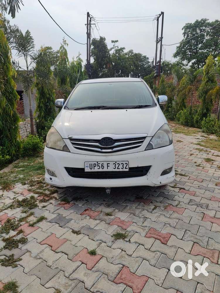 Toyota Innova Diesel 2011 Car