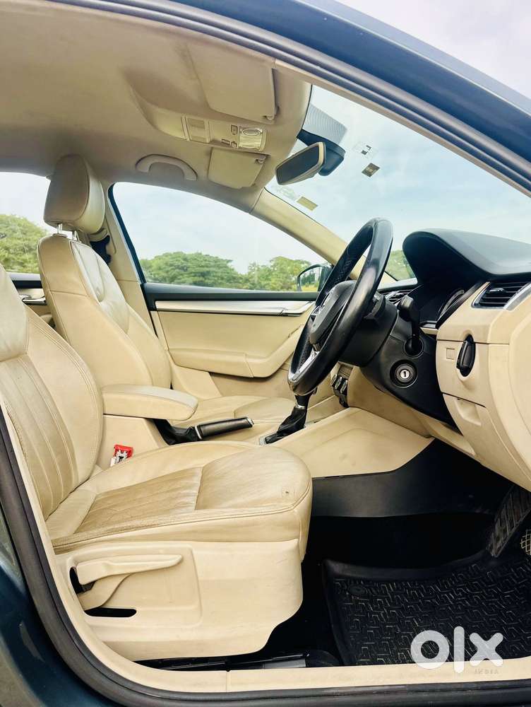 Skoda Octavia 1.8 Tsi At Style Plus, 2018, Petrol