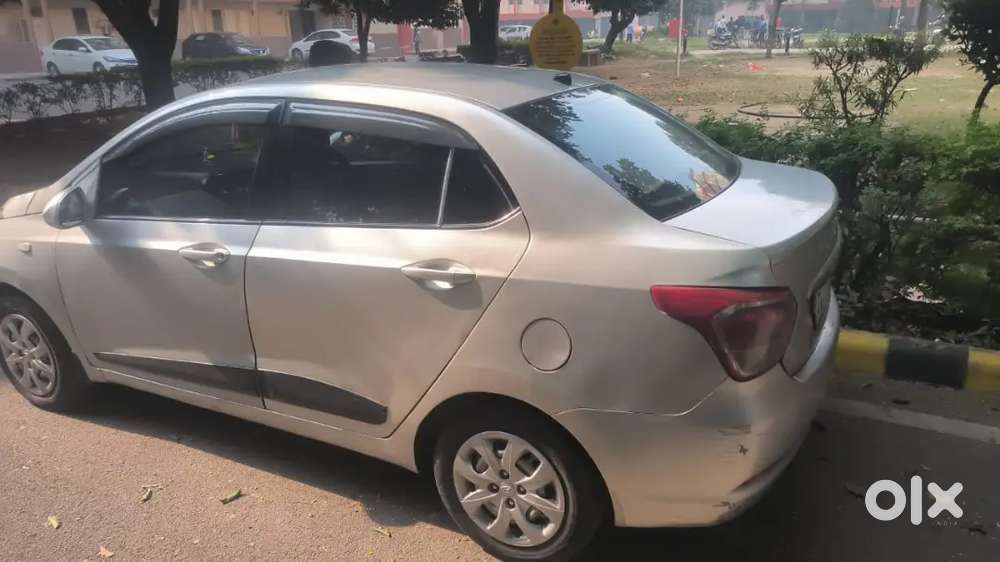 Hyundai Xcent 2016