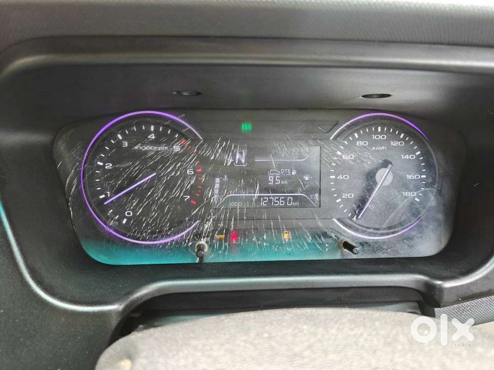 Mahindra Marazzo M2, 2018, Diesel