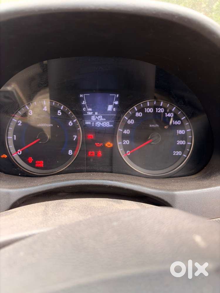 Hyundai Verna Petrol 2011
