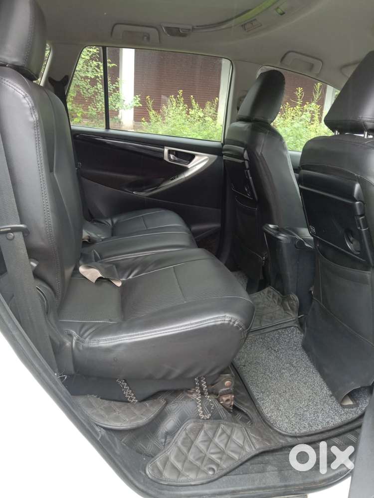 Toyota Innova Crysta 2.4 V, 2016, Diesel
