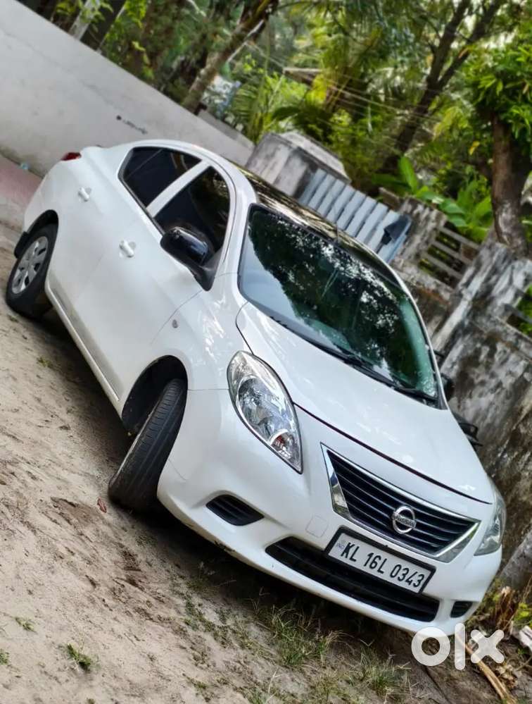 Nissan Sunny 2013