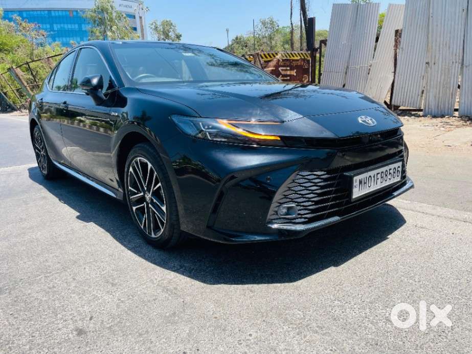 Toyota Camry Hybrid, 2026, Cng & Hybrids