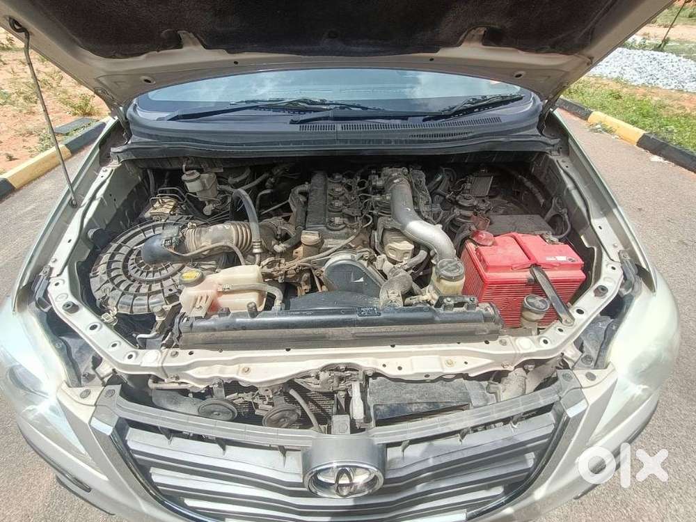 Toyota Innova 2.5 Gx 8 Seater Limited Edition, 2015, Diesel