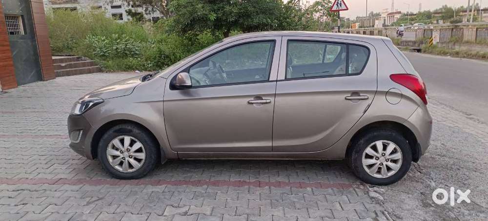 Hyundai I20 Sportz 1.2 Bs-iv, 2013, Diesel