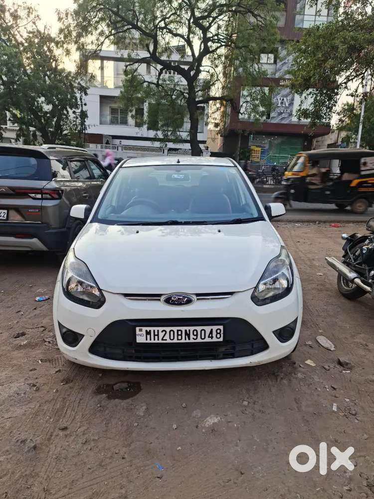 Ford Figo Petrol Zxi 2010