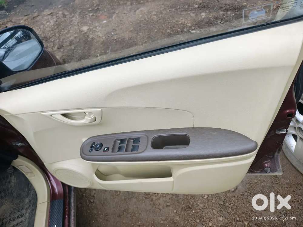 Honda Amaze 2013 Cng 70000 Km Driven