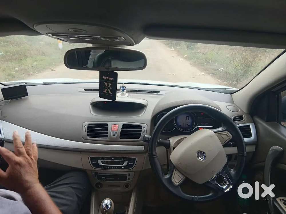 Renault Fluence 2015 Diesel 165000 Km Driven