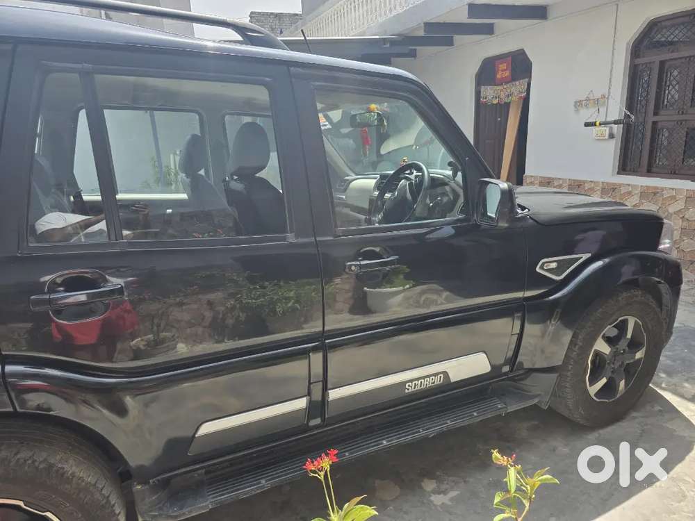 Scorpio Classic S11 Black 2023